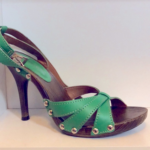 Sandals Heels - Picture 1 of 4